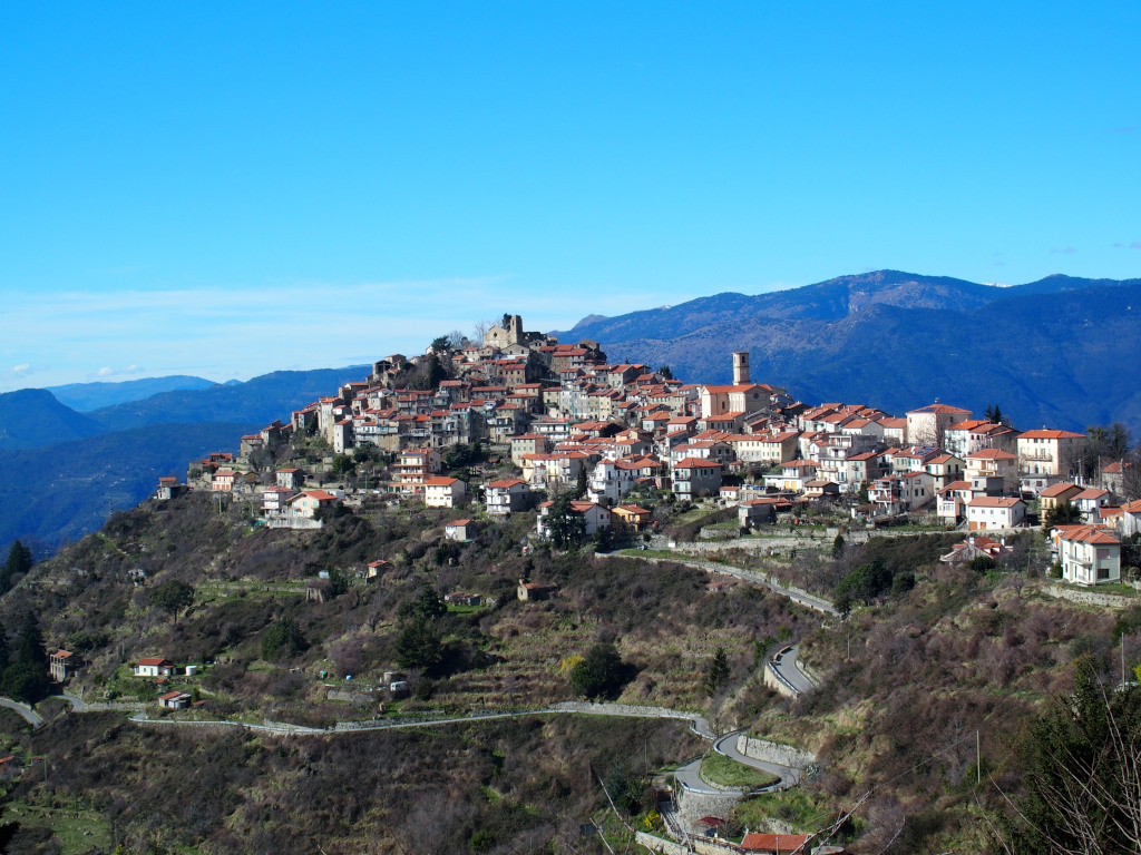 Bajardo i Liguria.